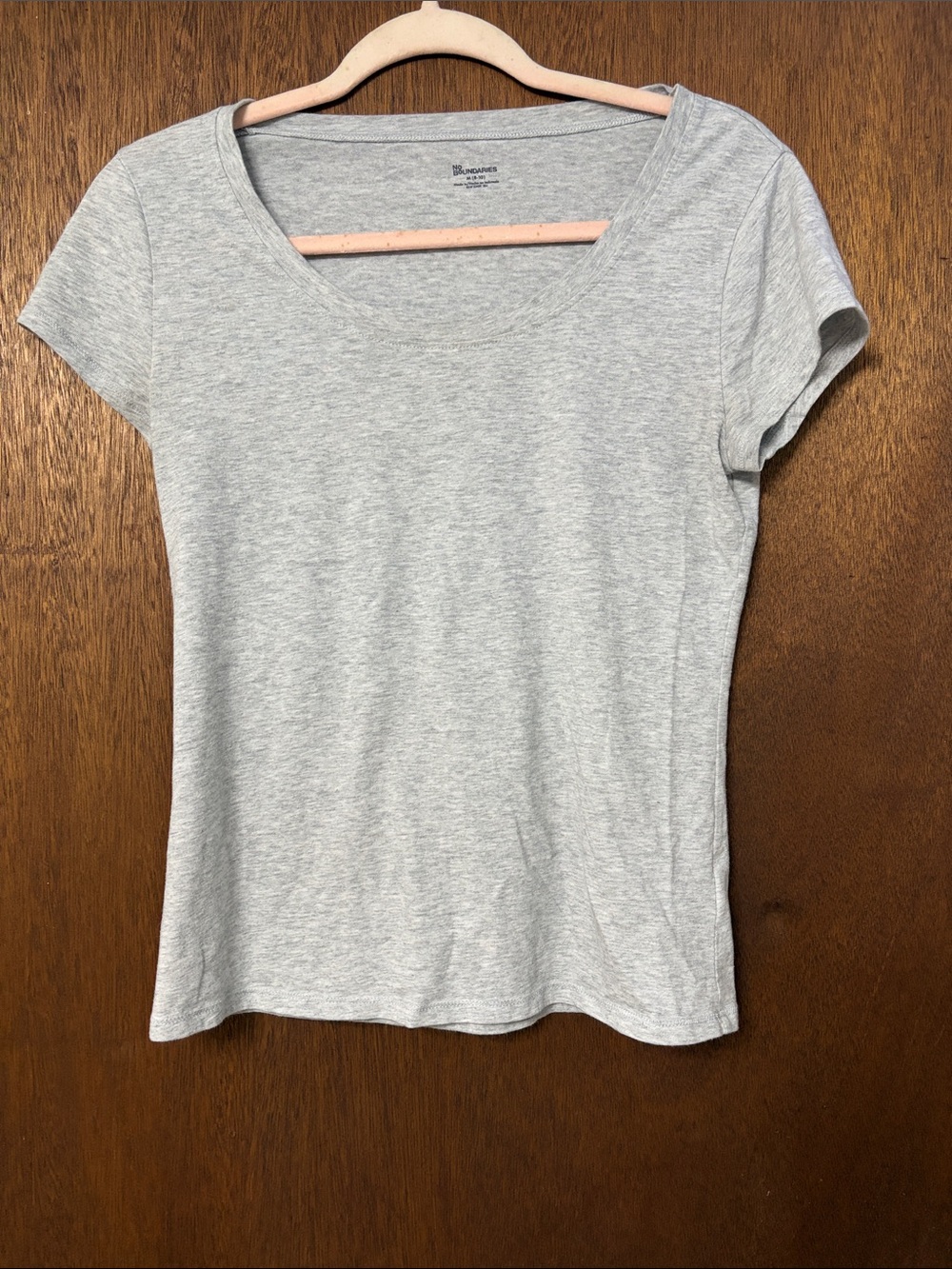 Women's Scoop Neck Short Sleeve Top - Light Gray